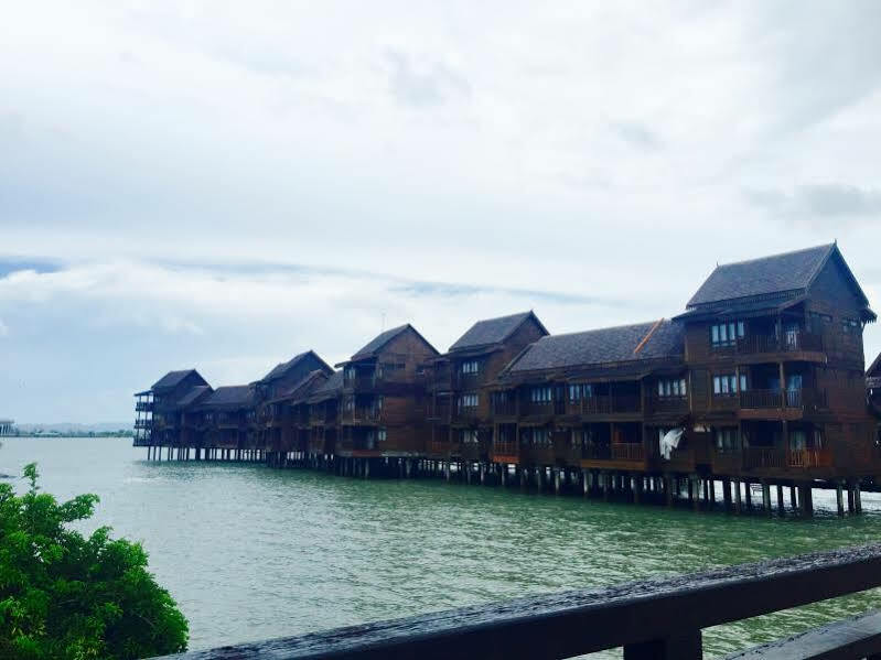 Water Chalet Suite At Langkawi Lagoon Resort Padang Mat Sirat Bagian luar foto